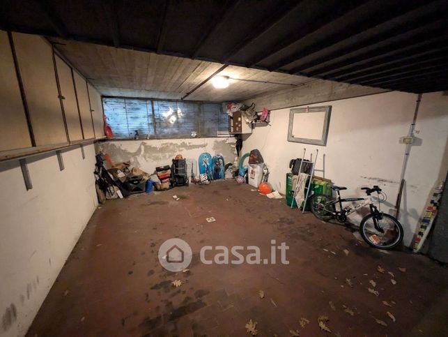 Garage/posto auto in residenziale in Via Acquarone