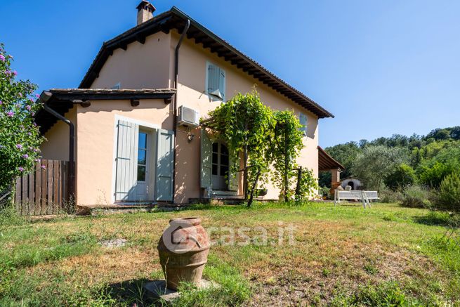 Casa indipendente in residenziale in Via Maremmana
