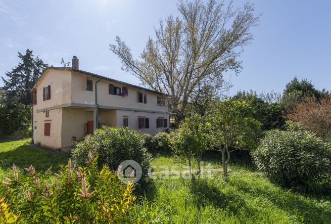 Casa indipendente in residenziale in Via del Castello 1