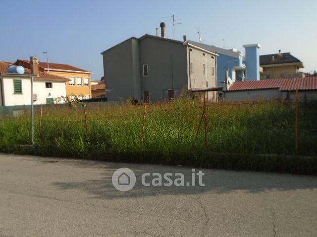 Terreno edificabile in residenziale in Via Vincenzo Monti