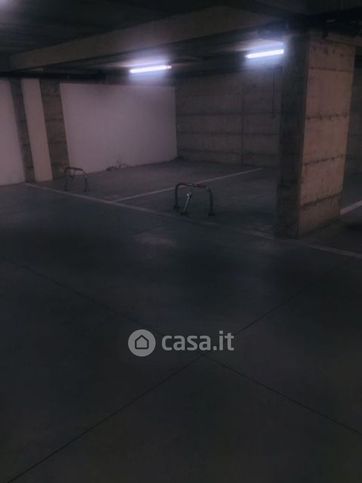 Box/posto auto in residenziale in Via dei Giunchi