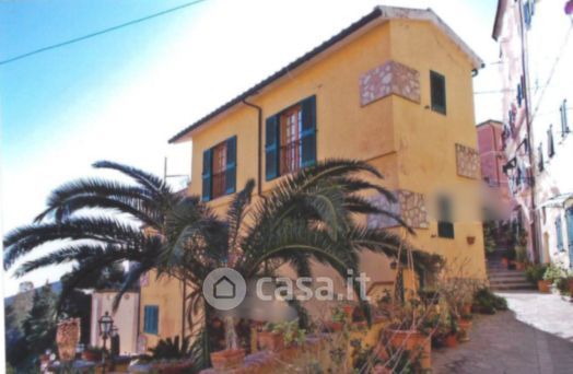 Appartamento in residenziale in Via Zoia 26