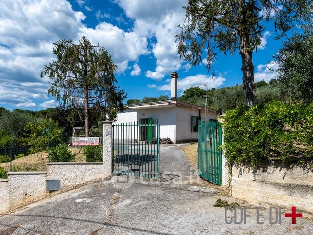 Casa indipendente in residenziale in Via Agrigento 4