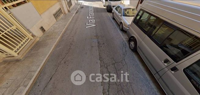 Box/posto auto in residenziale in Via Francesco Netti 2