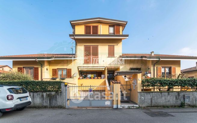 Appartamento in residenziale in Via Adige 5