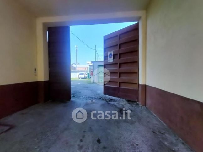 Box/posto auto in residenziale in Via Martiri della Libertà 34