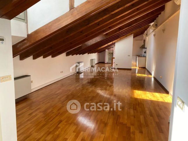 Attico/mansarda in residenziale in 