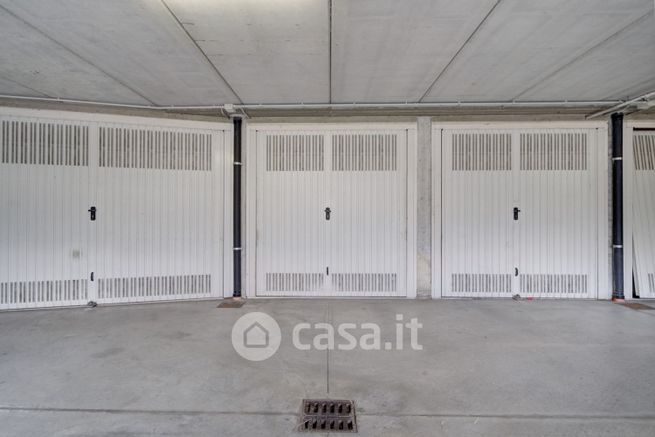 Garage/posto auto in residenziale in Via Alvaro Chelli 11 A