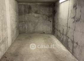Box/posto auto in residenziale in Via Martiri della Libertà