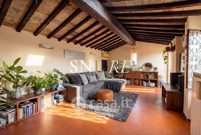 Attico/mansarda in residenziale in Via Maggio