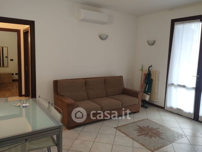 Appartamento in residenziale in Via Modena