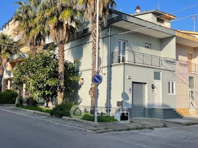 Casa indipendente in residenziale in Via G. Oberdan 1