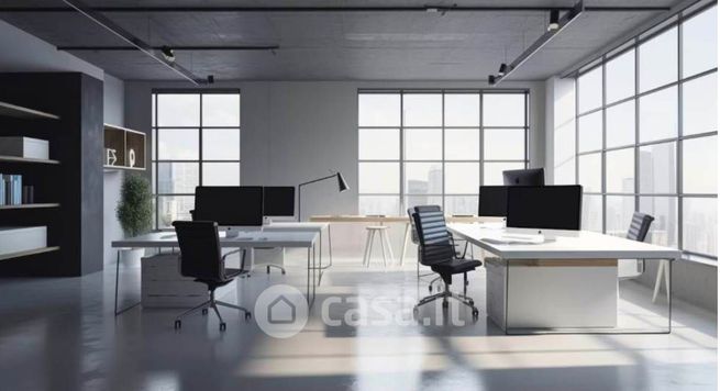 Ufficio in commerciale in 