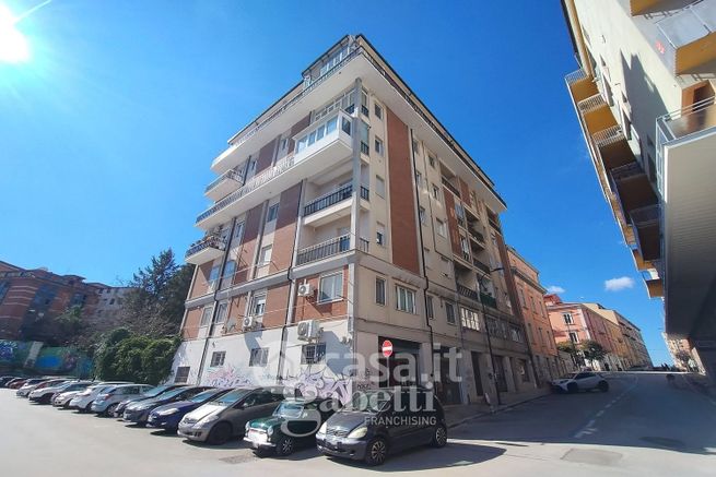 Appartamento in residenziale in Via Giacinto Albino