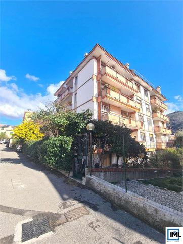 Appartamento in residenziale in Via Nicola Fabrizi 48 B