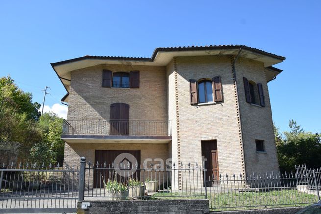 Villa in residenziale in Piazzale del Parco 1