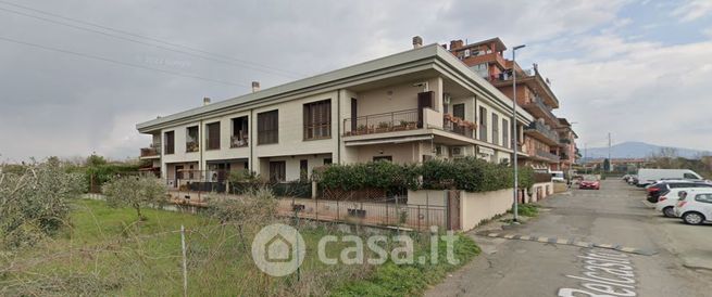 Appartamento in residenziale in Via Belcastro 54