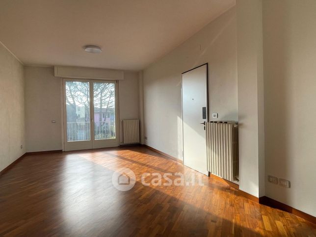 Appartamento in residenziale in Via Montello