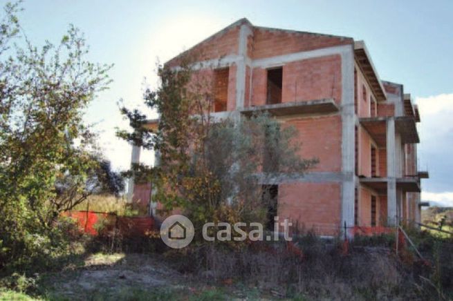 Terreno agricolo in commerciale in 