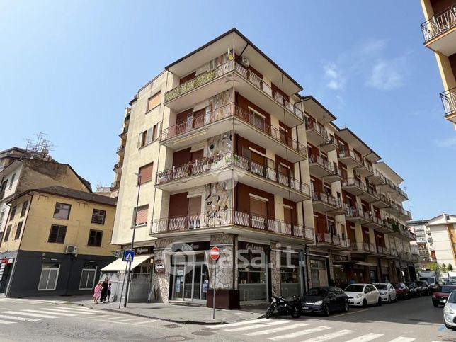 Box/posto auto in residenziale in Via Vincenzo Volpe 9