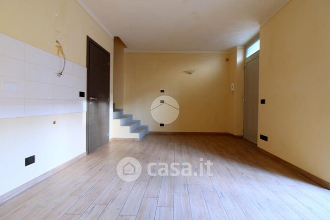 Appartamento in residenziale in Via Aie 1