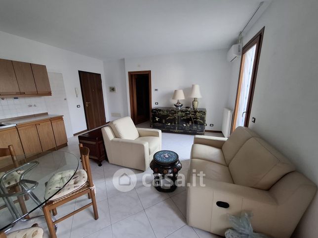 Appartamento in residenziale in Via Giovanni Pascoli