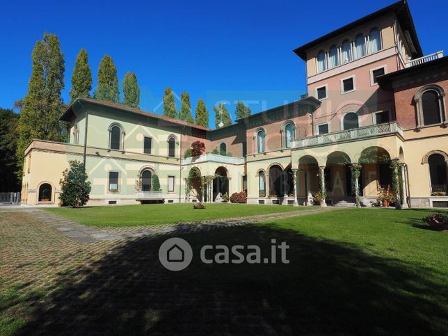 Attico/mansarda in residenziale in Via Solferino