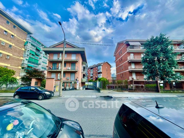 Box/posto auto in residenziale in Via Michele Berrino 37