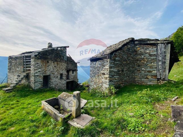 Baita/bungalow/chalet/trullo in residenziale in SR44