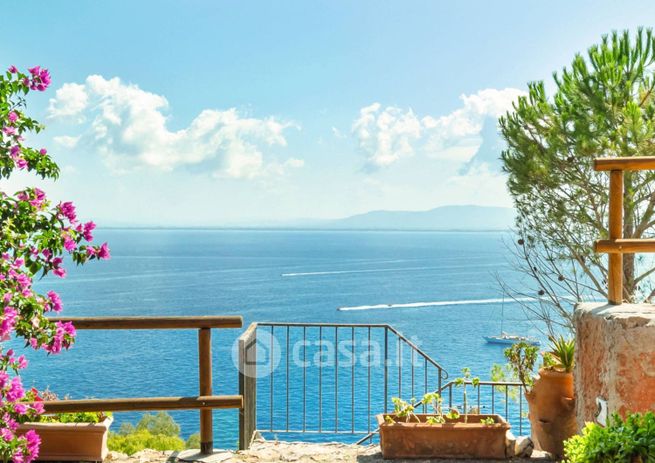 Casa bi/trifamiliare in residenziale in Via Panoramica di Porto Santo Stefano 120