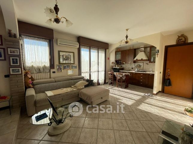 Appartamento in residenziale in Via Monsignor Luigi Castelli 10