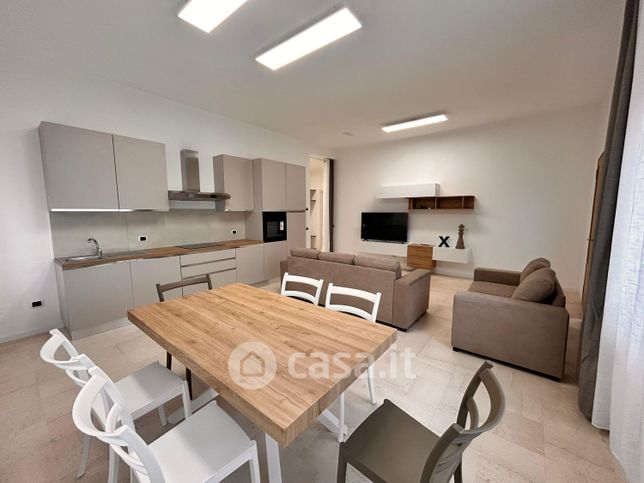 Casa bi/trifamiliare in residenziale in Via Cesare Battisti