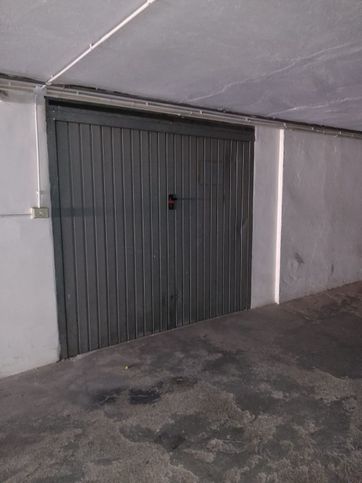 Garage/posto auto in residenziale in Via Venezia 24