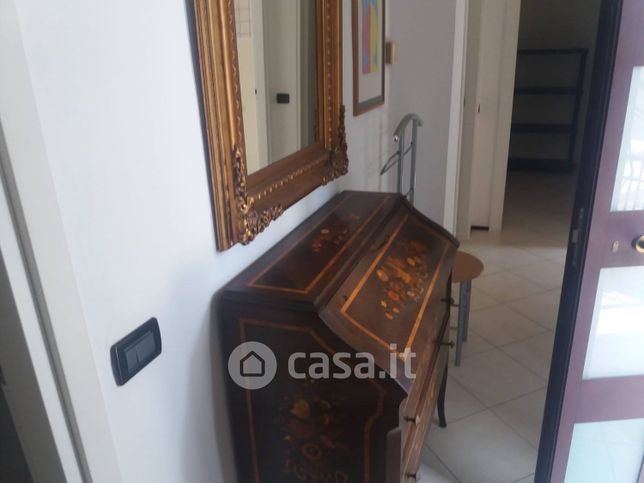 Appartamento in residenziale in Via Manini