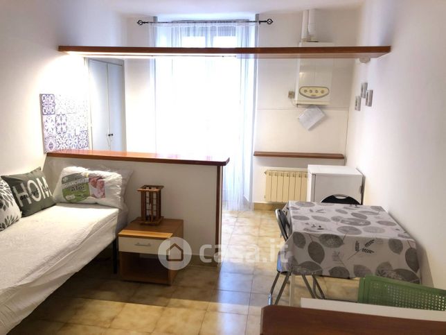 Appartamento in residenziale in Via Amedeo Rossi 12