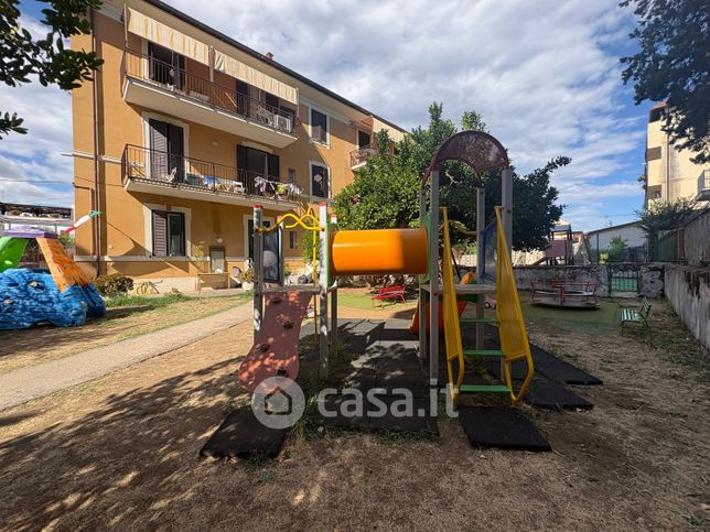 Attivitã /licenza (con o senza mura) in commerciale in Piazza Bruno Buozzi 9