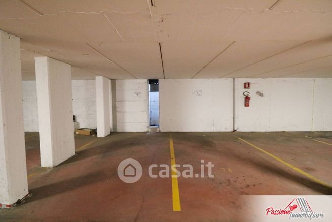 Garage/posto auto in residenziale in Via Ca' di Cozzi 8