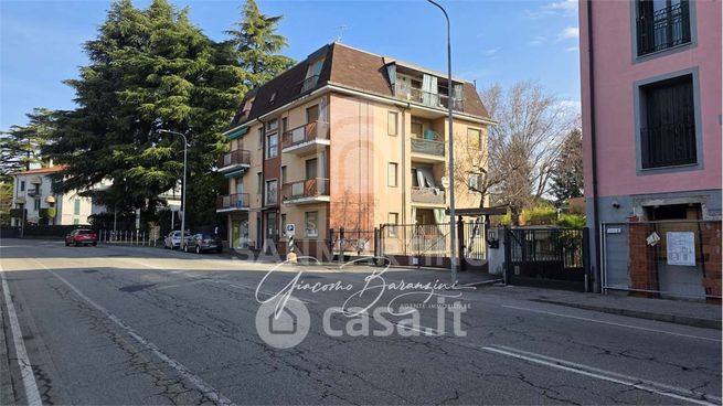 Appartamento in residenziale in Viale Aguggiari