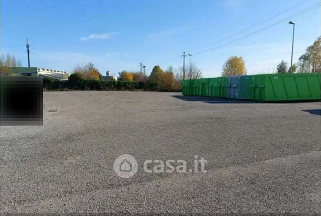 Terreno edificabile in residenziale in Via Pietro Nenni