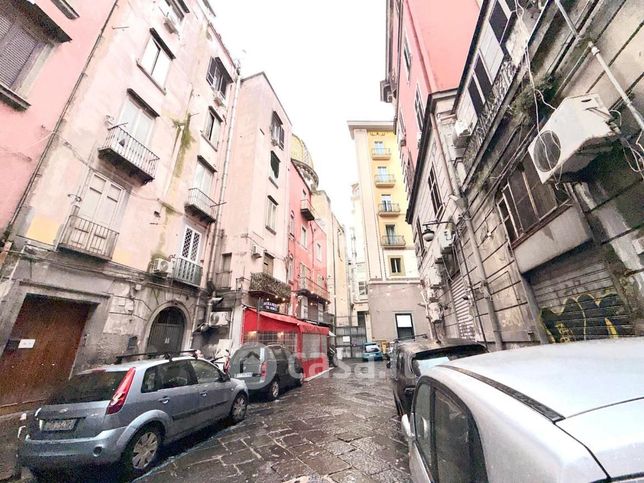 Capannone in commerciale in Via Luigi Palmieri