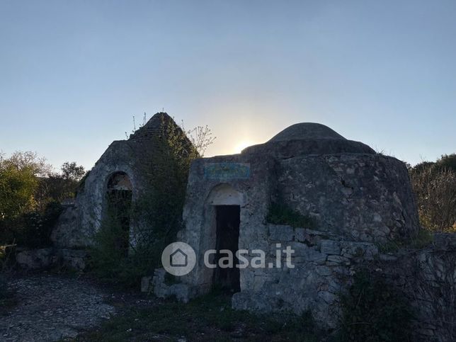 Baita/bungalow/chalet/trullo in residenziale in Via Montevicoli