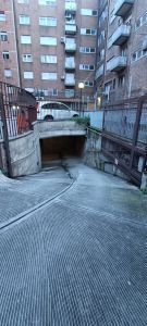 Box/posto auto in residenziale in Via Guido Zucchini
