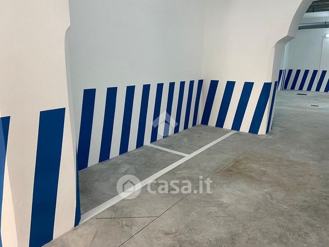 Garage/posto auto in residenziale in Via Panfilo Castaldi