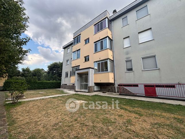 Appartamento in residenziale in Via Luigi Einaudi 3 A