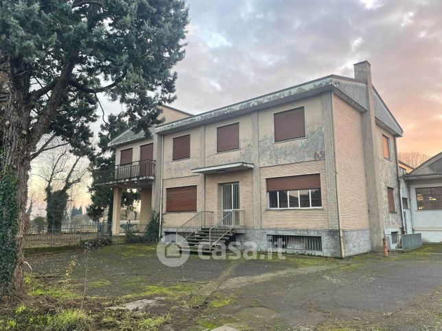Rustico/casale in residenziale in 