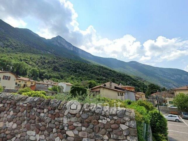 Terreno agricolo in commerciale in Via Castello