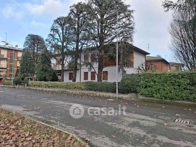 Casa indipendente in residenziale in Via Cleto Guermandi