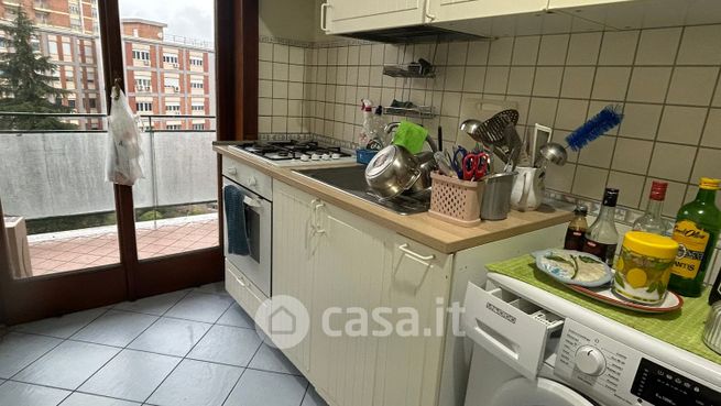 Appartamento in residenziale in Via Mariano Semmola 136