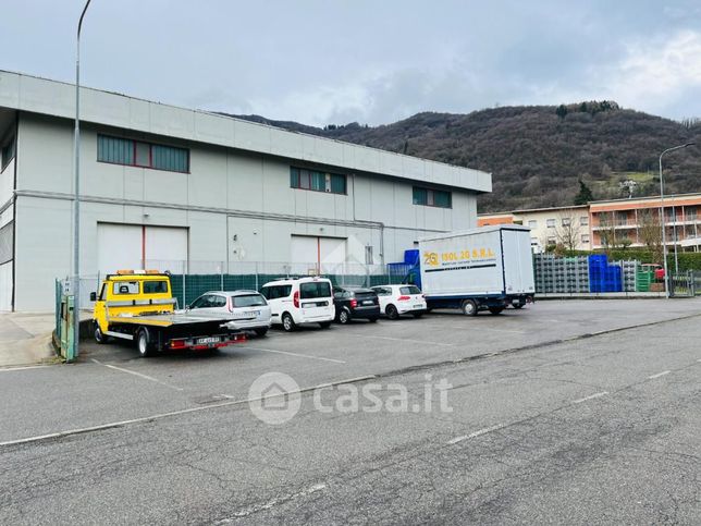 Capannone in commerciale in Via Prato Pieve