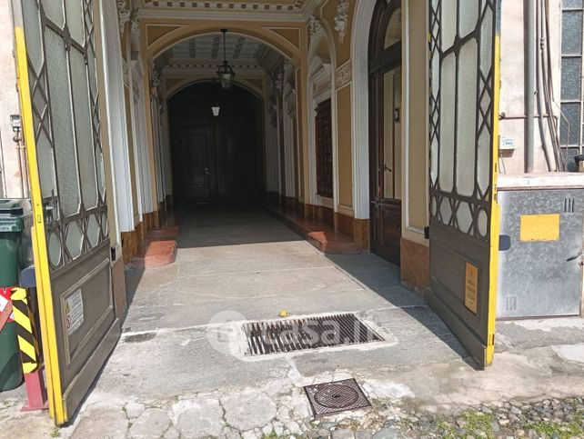 Box/posto auto in residenziale in Corso Guglielmo Marconi